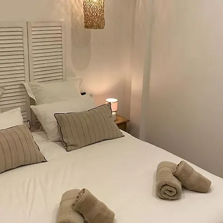 Appartement Charme & Authenticite Au Coeur De La Vieille